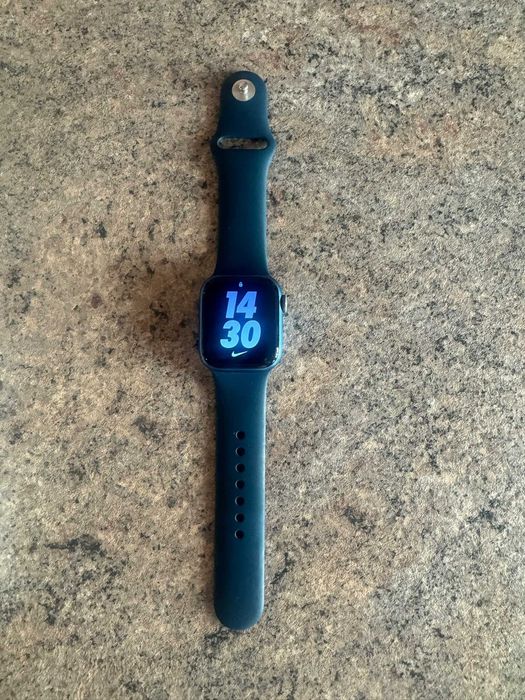 Ceas Apple Watch seria 7
