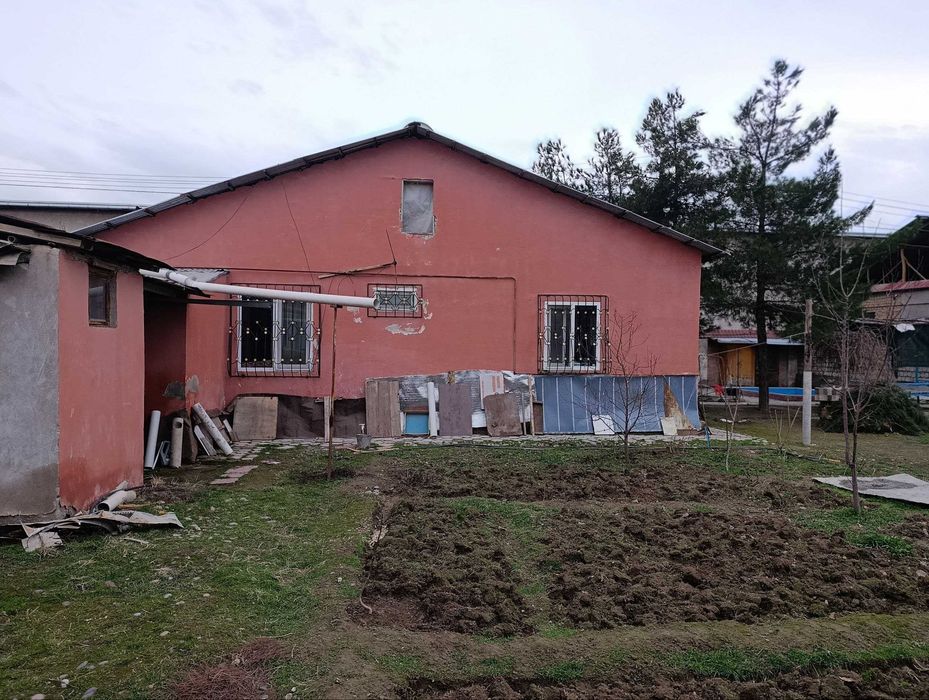 Дом 4 комнаты на участке 6 соток Кока-Кола