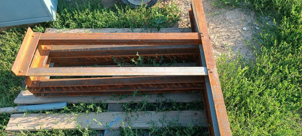 Подставка РЛНД и привода,хомуты