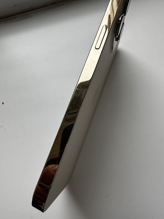 Iphone 13 PRO MAX GOLD 128 GB 1750 lei