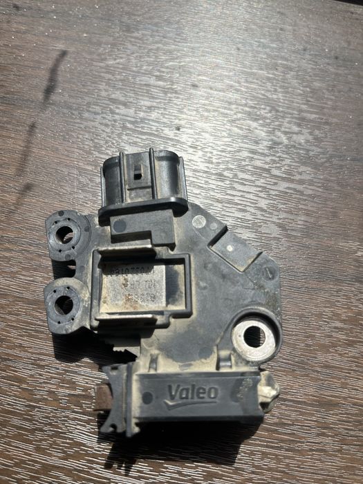 Реле-регулятора генератора (шоколадка)