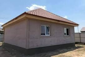 Vand case pe structura metalica