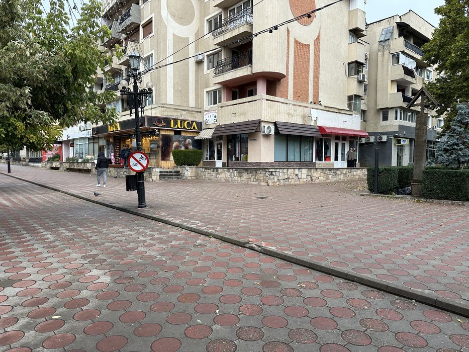 DE INCHIRIAT spatiu  comercial CENTRU