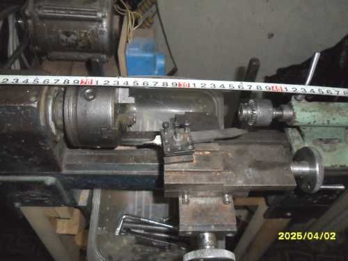 Рабочий токарный станок мини 1Д601