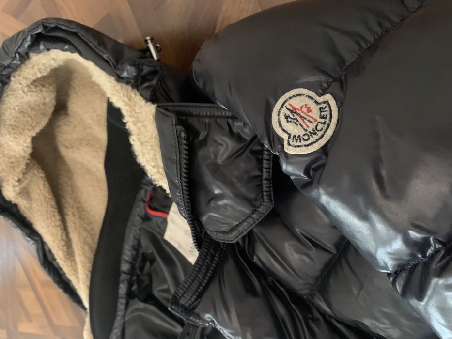 Moncler куртка оригинал