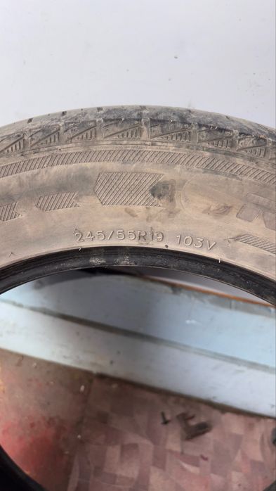 Продам шины 245/55 R19