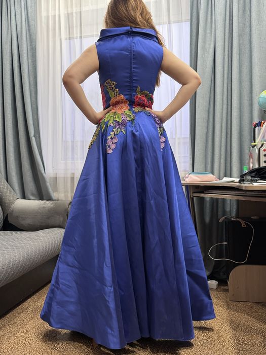 Платье на вечер.