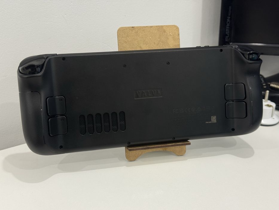 Steam Deck 256 gb в идеале + 191 игра