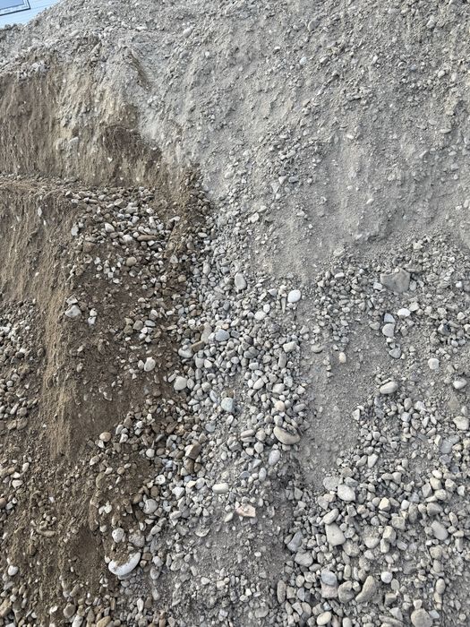 Vand piatra ornamentala ,piatra sparta si agregate de balastiera