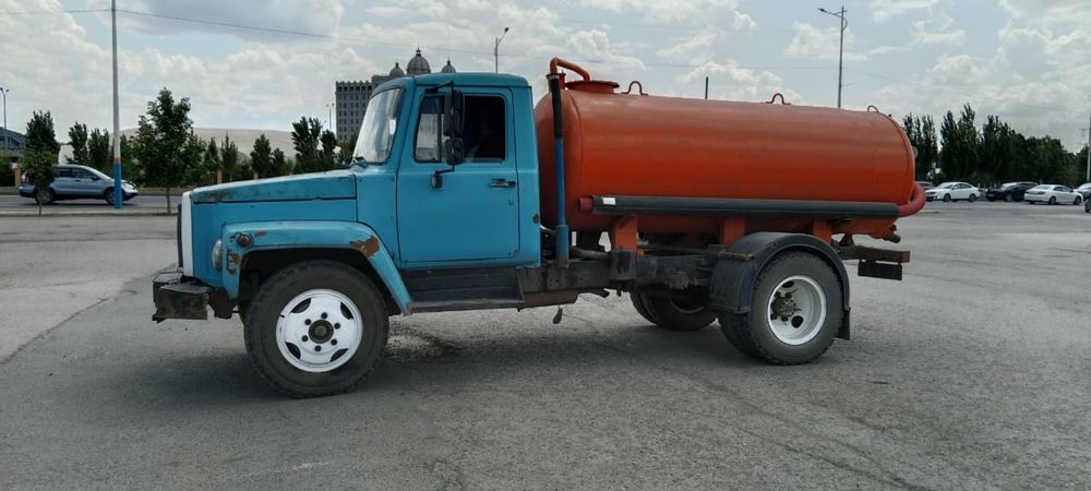 Ассенизатор 4куб  сатылады