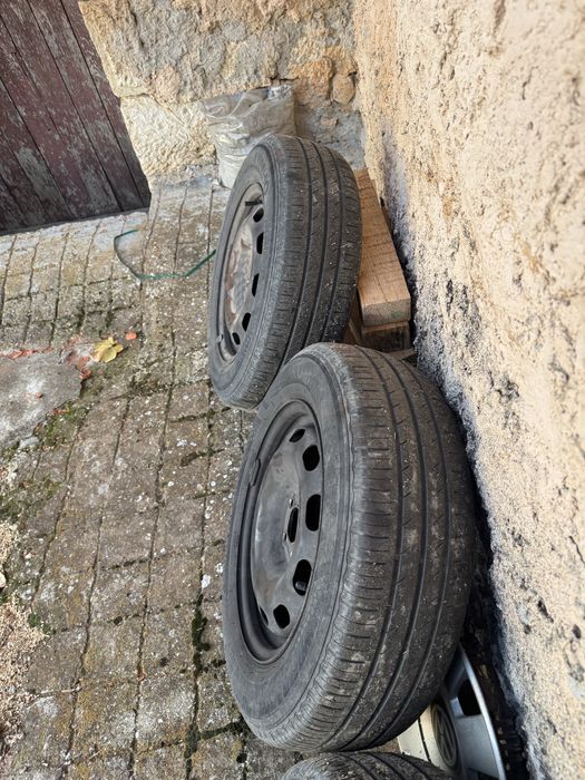 Джанти с гуми и тасове