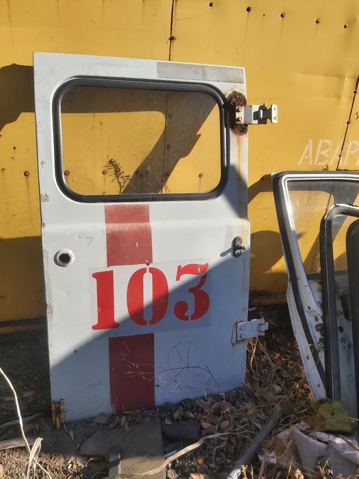 Продам двери уаз
