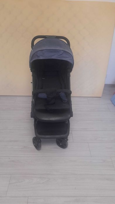 Carucior bebe de vanzare