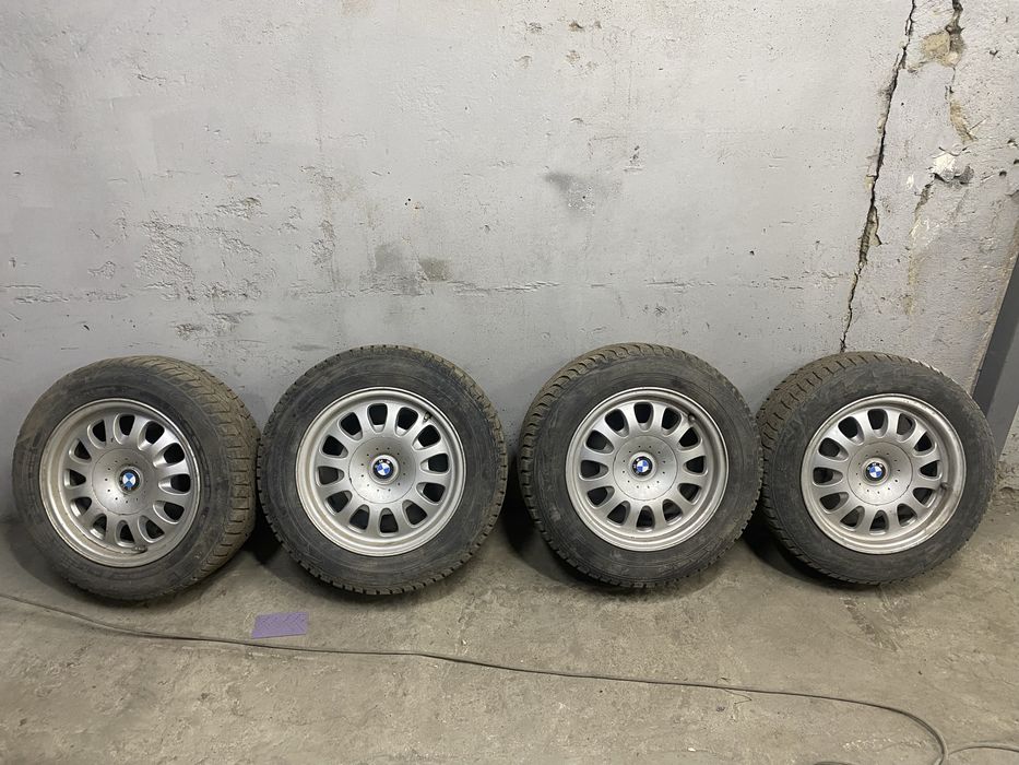 Продам диски с резиной бмв r15