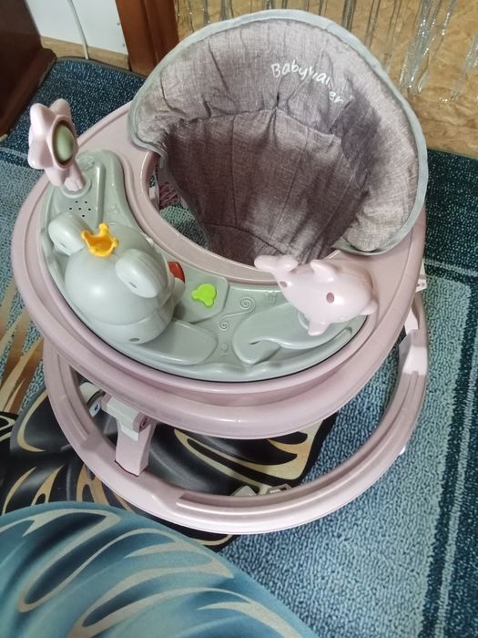 Продам ходунки  детские