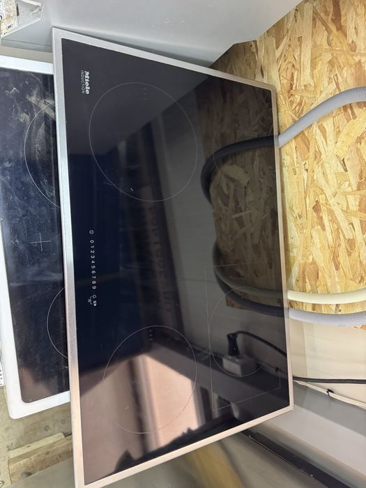 Индукционен плот Miele 75см широк КАТО НОВ Germany Гаранция