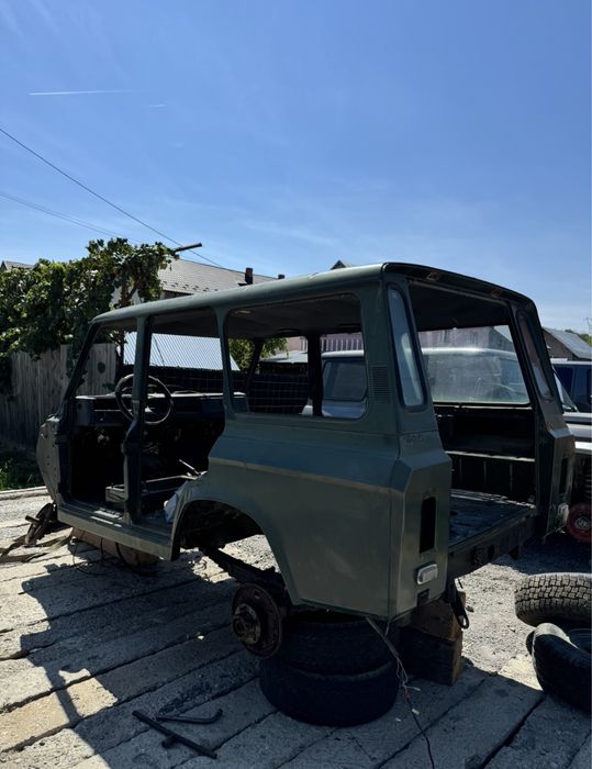 Vand Sasiu ARO 244 + Caroserie
