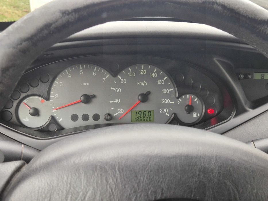 Vând Ford Focus MK1