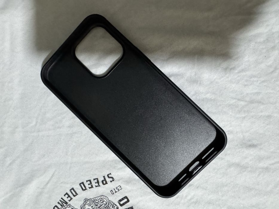 Чехол премиум для iPhone 15 Pro Max — Кожаный кейс Chrome Hearts
