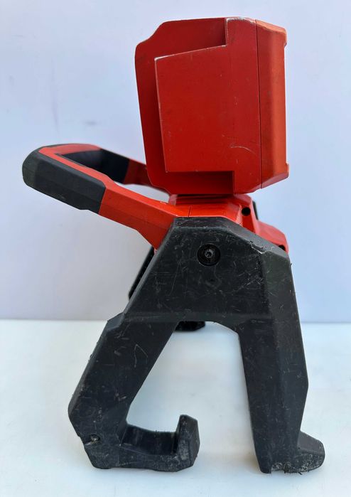 Hilti SL 6-A22 - Мощна акумулаторна лед лампа 22V