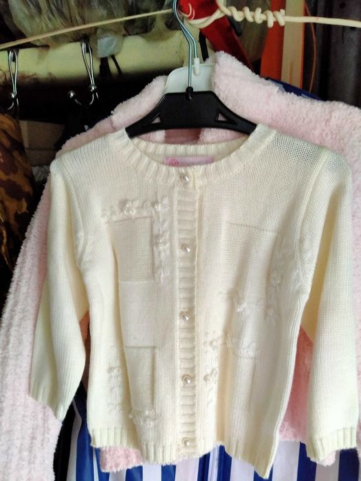 продам детскую одежду на девочку 3 года