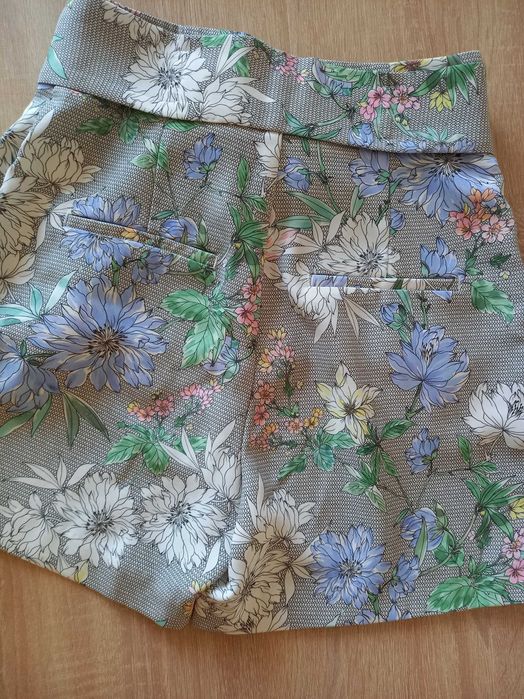 Дамски къси панталони H&M