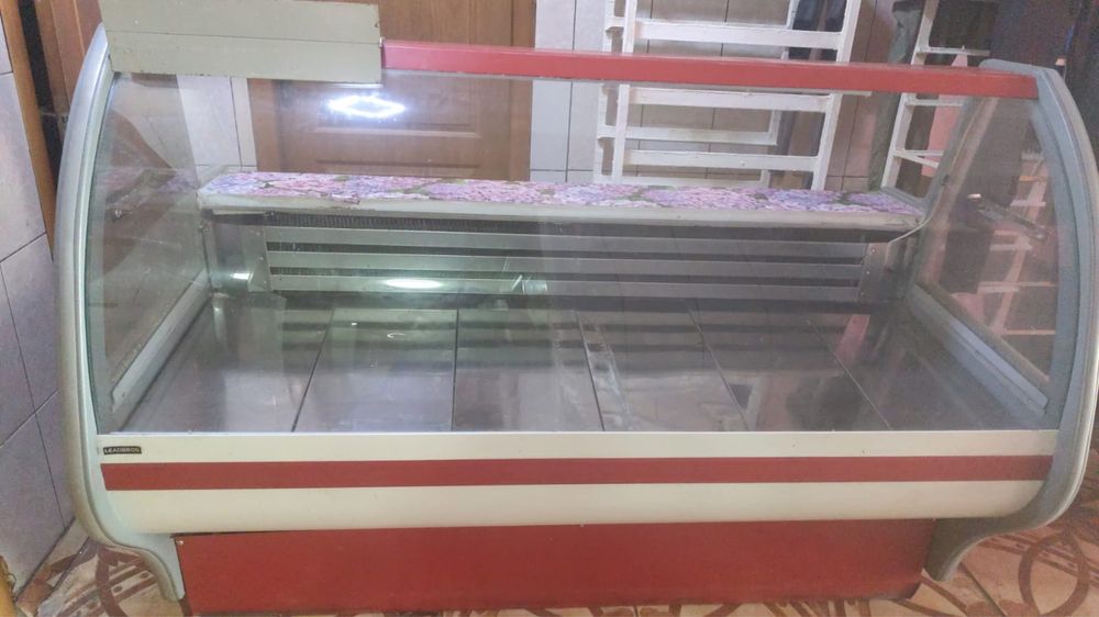 Продам Прилавок -холодильник