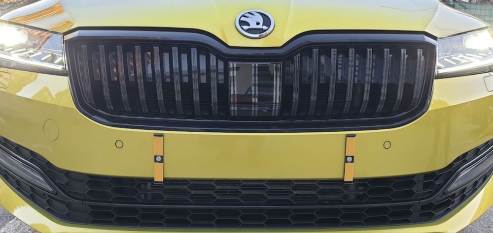 OFERTA!! Suporti auto slim numere de inmatriculare / suport