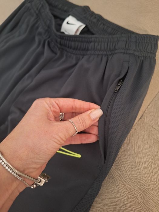 Nike pantaloni trening băieți 158-170 cm