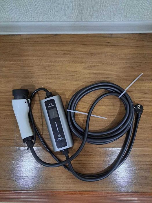 Портативная зарядка для электромобиля 3,5kW (EV Charger)