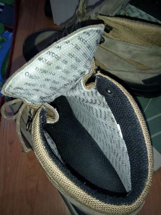 Ghete barbatesti, mărime 46.Interior 30cm. 150lei