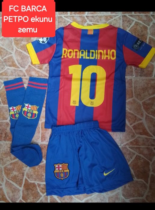 РЕТРО детско юношески футболни екипи Барселона