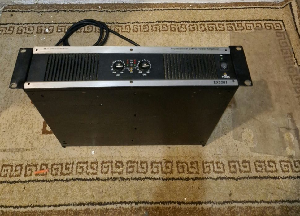 Amplificator(putere) sound standard sau schimb