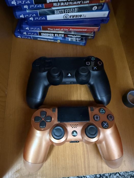 Playstation 4 normal