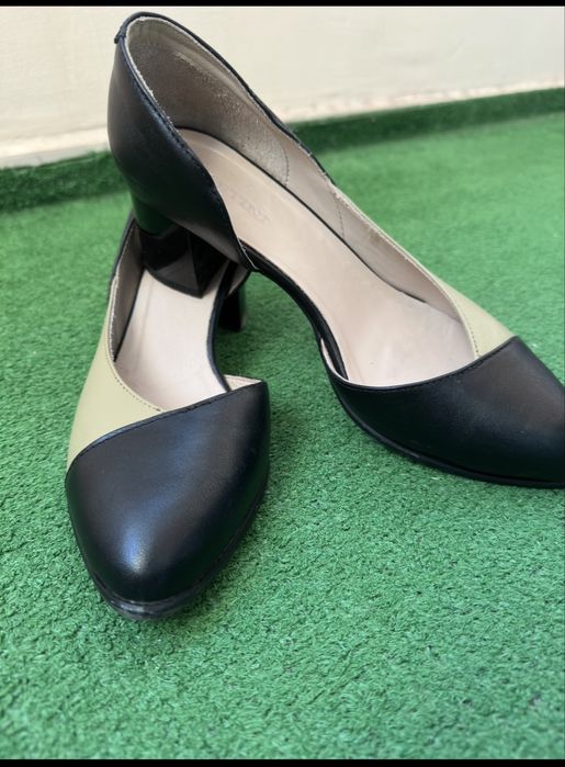 Елегантни дамски обувки от естествена кожа