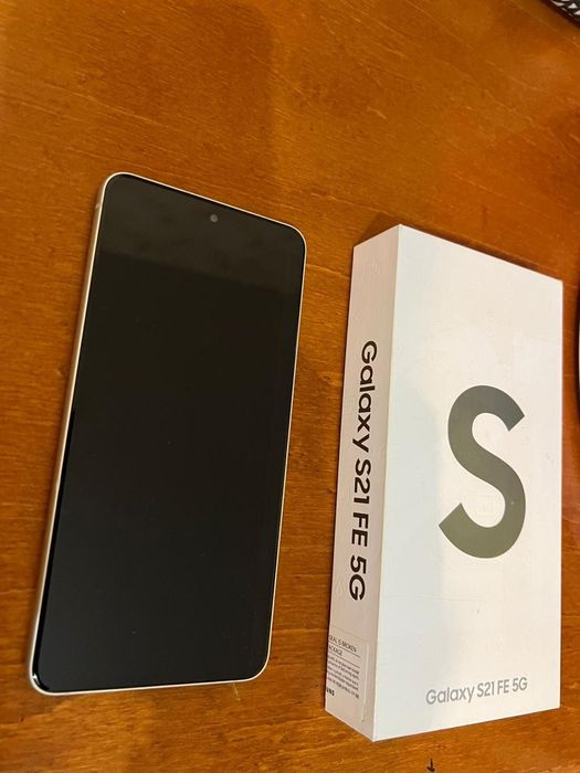 Продам Samsung S21FE