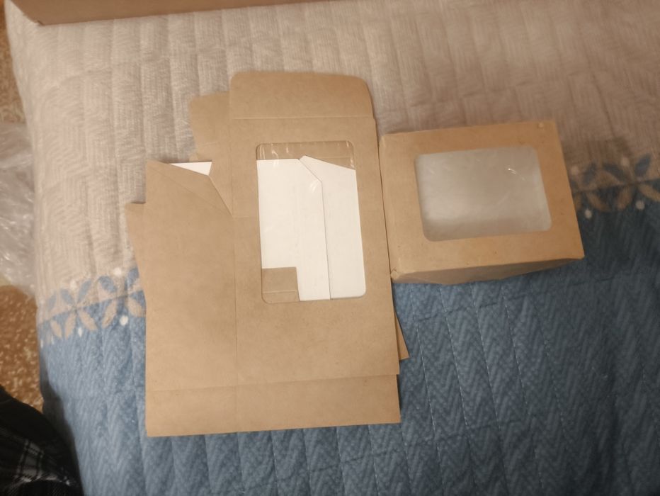 Пакеты и коробочки