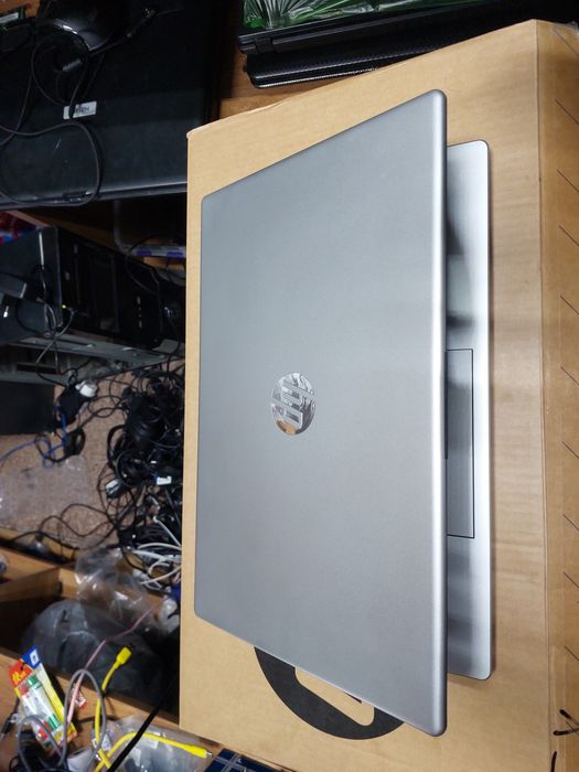 Hp Ryzen7 Yangi ishlamagan kuchli noutbuk
