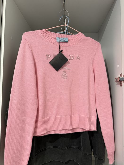 Продам кофту prada