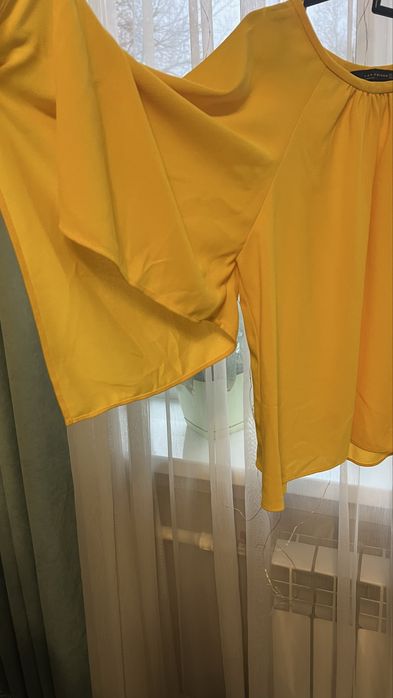 Блуза с широким рукавом