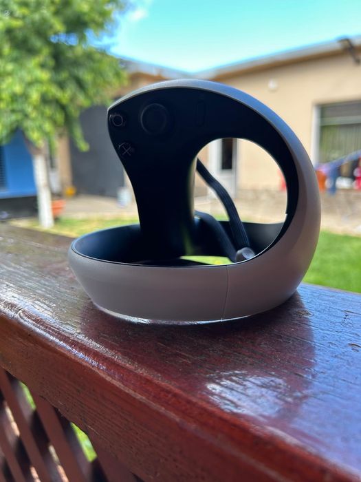 PlayStation VR2 pentru PS5 
Stare impecabila folosite de 3 ori de la cumpărare