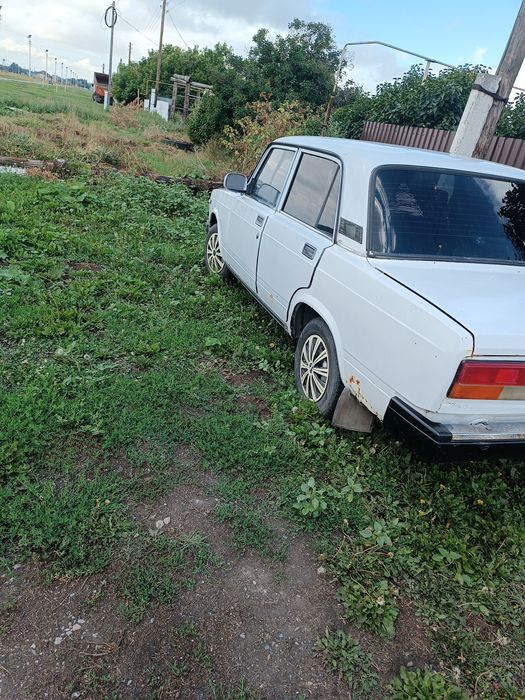 Продам ваз 2107 год выпуска 2007