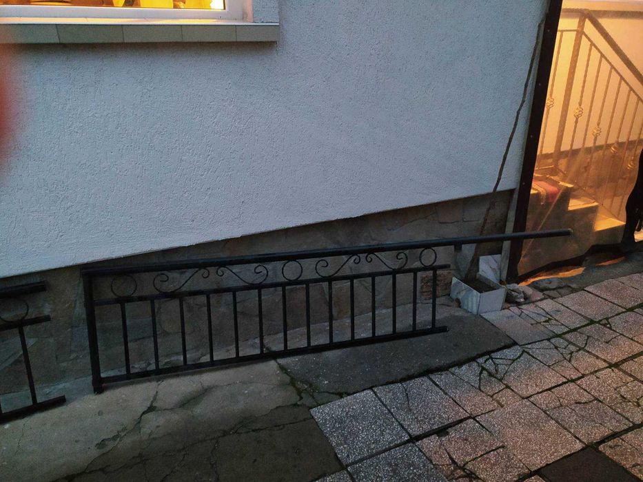 Парапет за тераса 7м разделен на 3 части.Размери в снимките