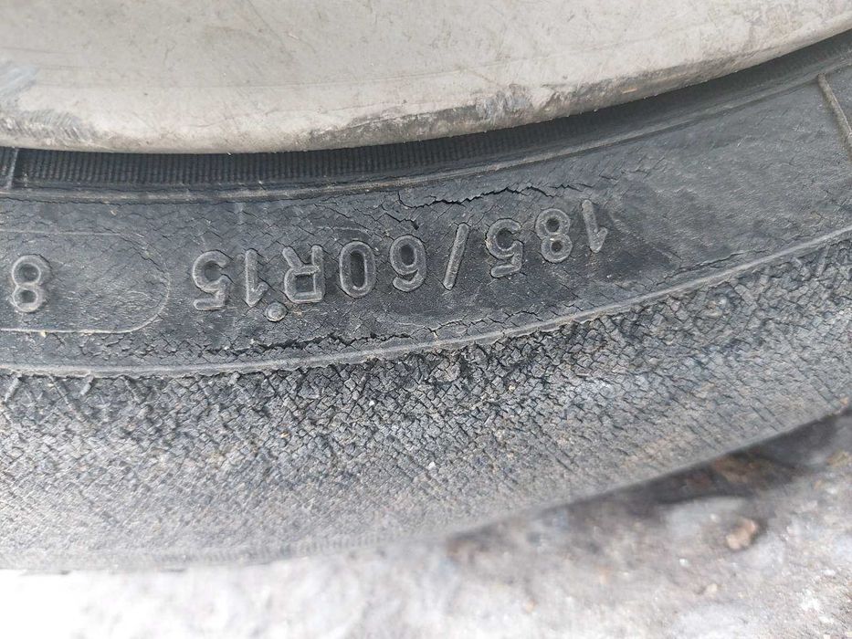 Зимни гуми 185/65 R15