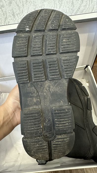 Продается ботинка детский для мальчика