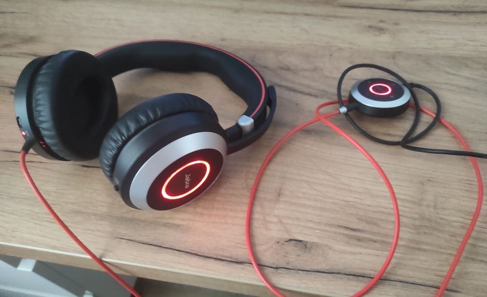 Casti jabra de gaming cu aux si usb