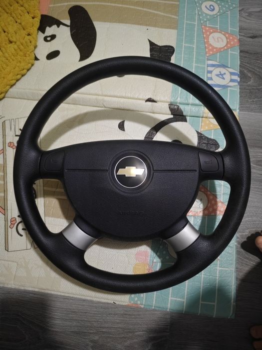 Руль на Gentra новый