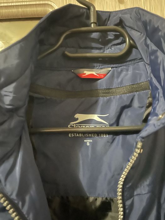 Ново дамско яке SLAZENGER размер S зимно/преходно