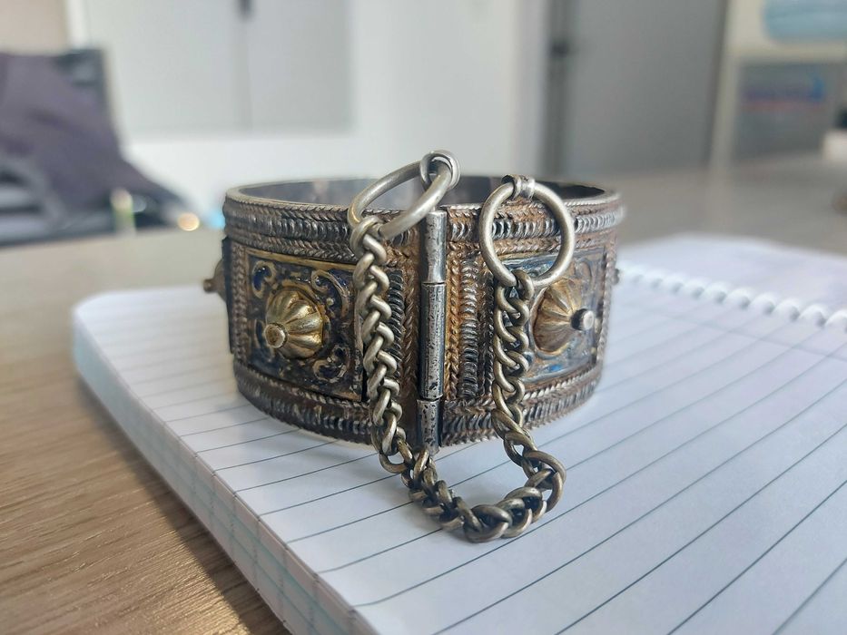 Антична етнографска племенна сребърна гривна произход Мароко