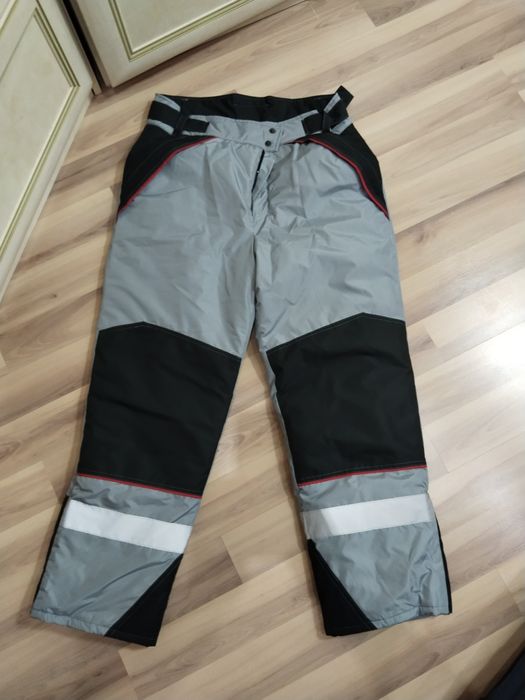 Продам комплект спецодежды